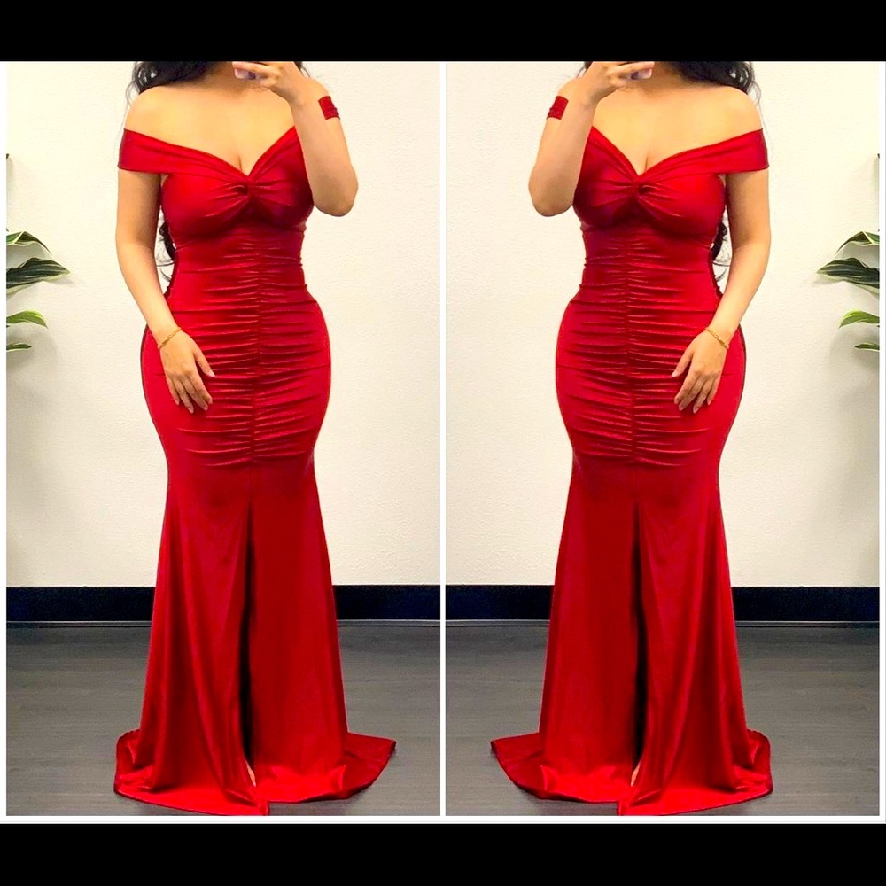 Red maxi dress/gown (Large) NEW